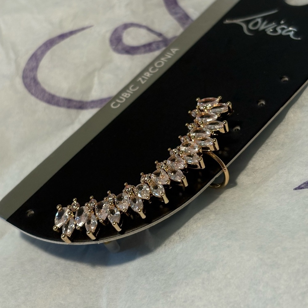 LOVISA Ear Cuff